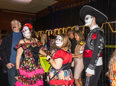 Dia De Los Muertos - Macha Van Linden (24)