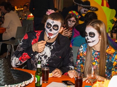 Dia De Los Muertos - Macha Van Linden (65)